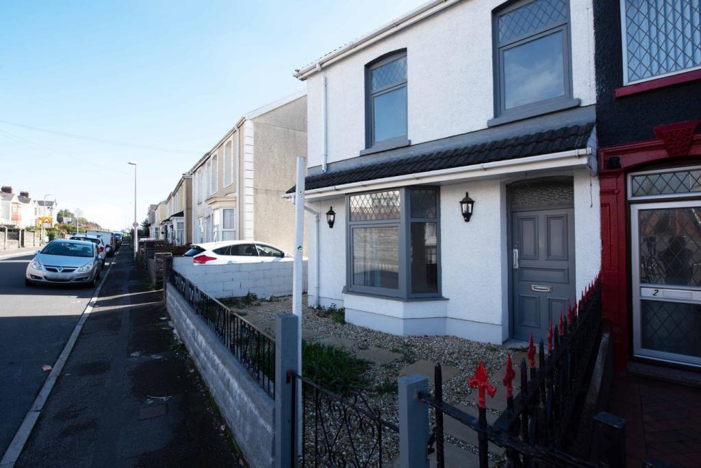 Caswell Street, Llanelli, SA15 1BS
